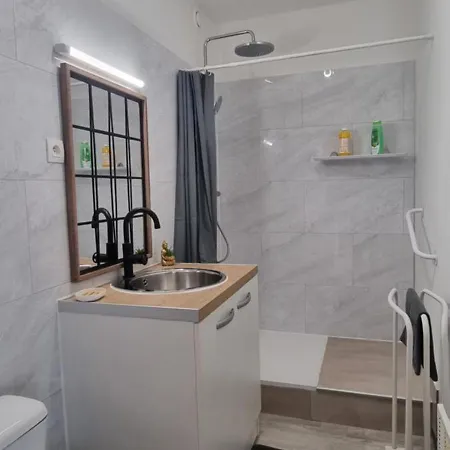 Apartman Iris Centre-ville T2 Renove Cocon Cosy Parking 35 M2 Charleville-Mézières