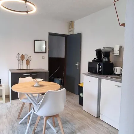 T2 Centre Renove 35 M2 Comfort ! Charleville-Mezieres